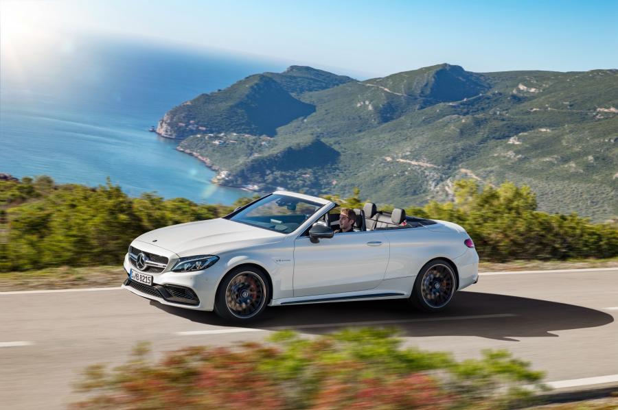  Mercedes-AMG C63 S Cabriolet 2016 года  (фото 31 из 52)